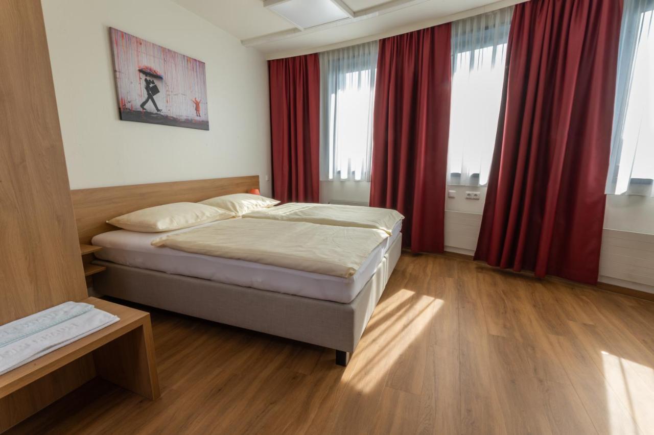 Hotel Sommerhaus Linz Buitenkant foto